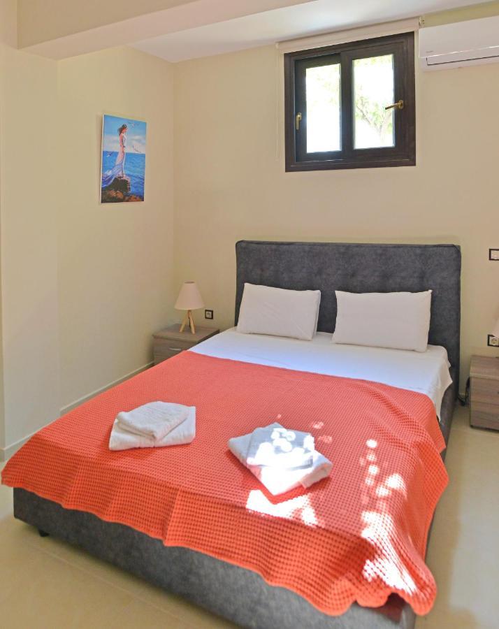 Villa Konstantinos 6 Bedrooms Aegina Bagian luar foto